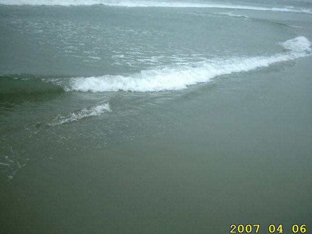 cross-wave-nagahama-beach-nobeoka-surfing-whitey.jpg